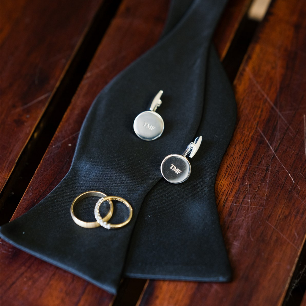 Elevating the Groom’s Style: Gifts & Custom Wedding Cufflinks