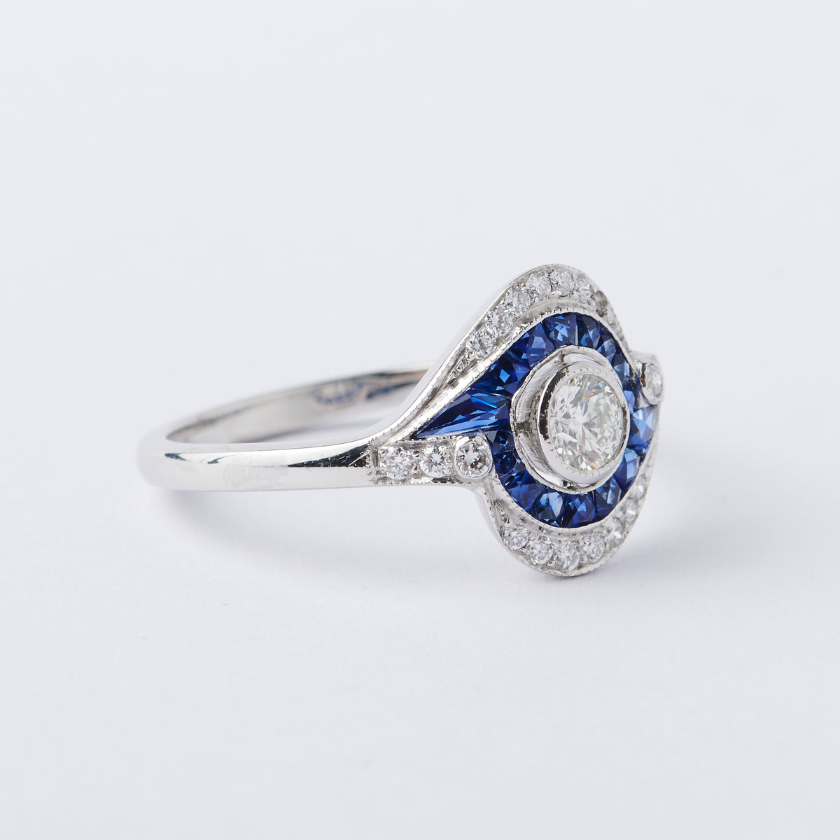 Sapphire Eye Ring