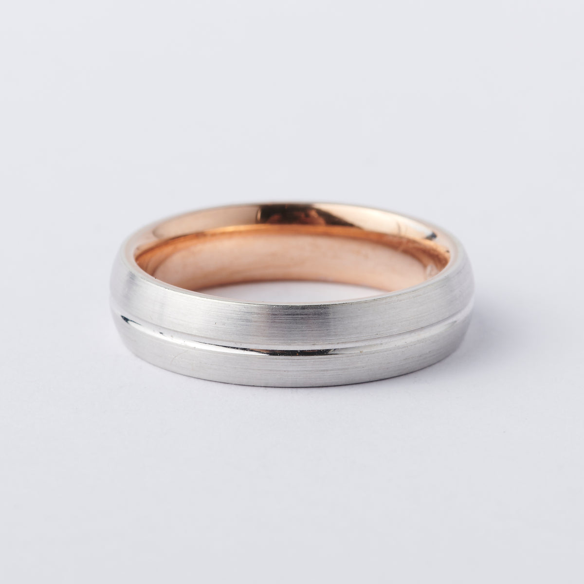 Two-Tone Strikethrough Band