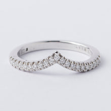 Load image into Gallery viewer, White Gold Chevron Band