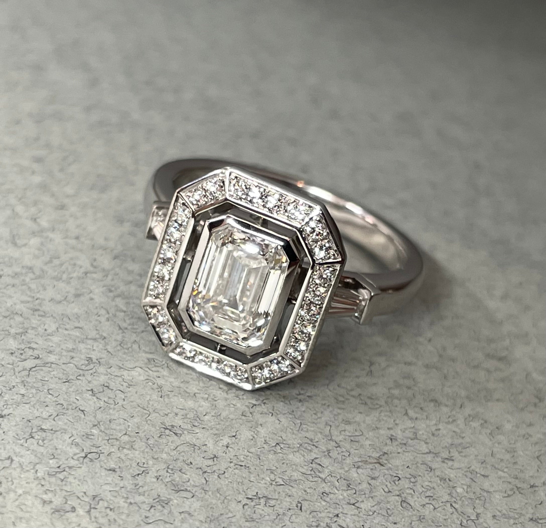 Iconic Features of Art Deco Engagement Rings