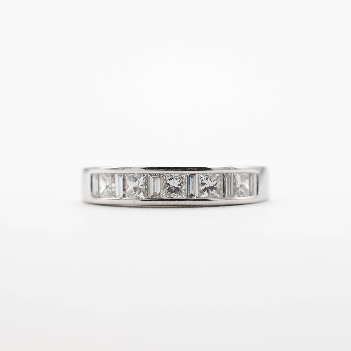 Large Alternating Princess Cut Band