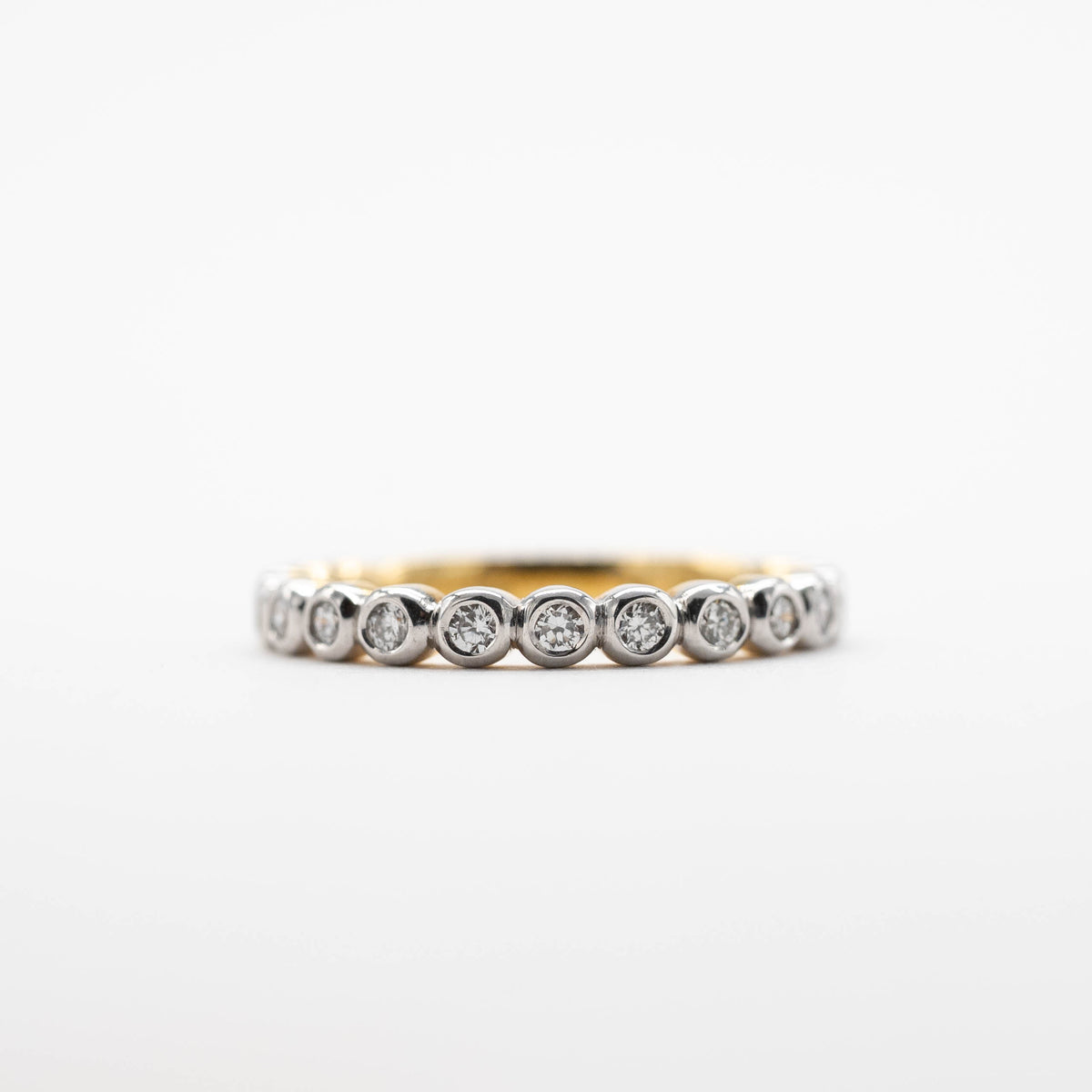Two-Tone Diamond Stepping Stone Band