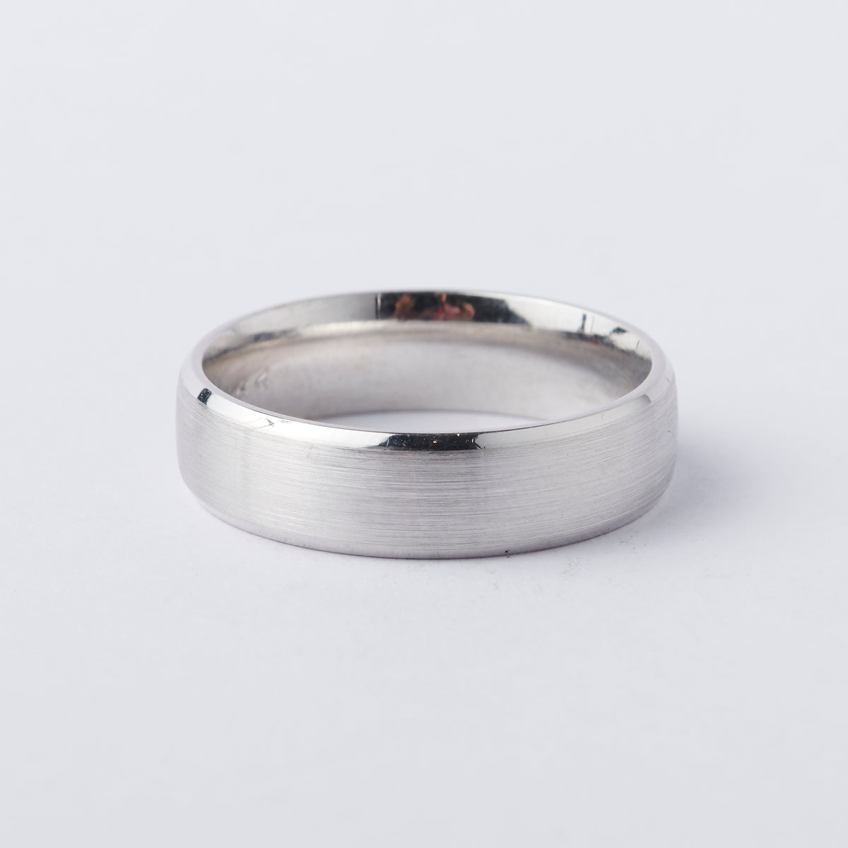 White Gold Rolled Edge Band